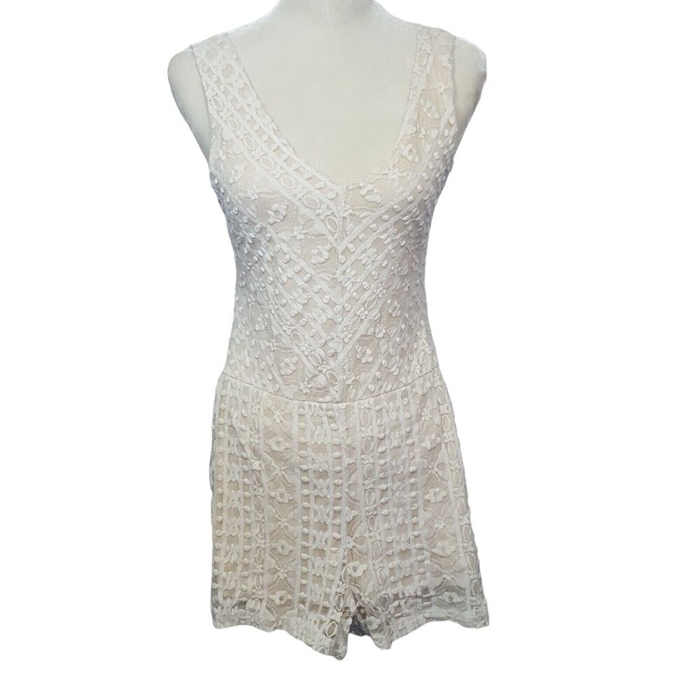 Olive Tree Lace Crochet Romper Women's Size S Shorts Jumper Sleeveless Cream - Picture 2 of 8